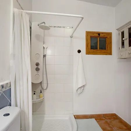 La Morra House With Jacuzzi Arafo